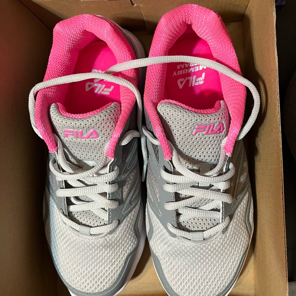 Fila Athletic Shoes - Pink/White Great condition- size 8-1/2 Wide